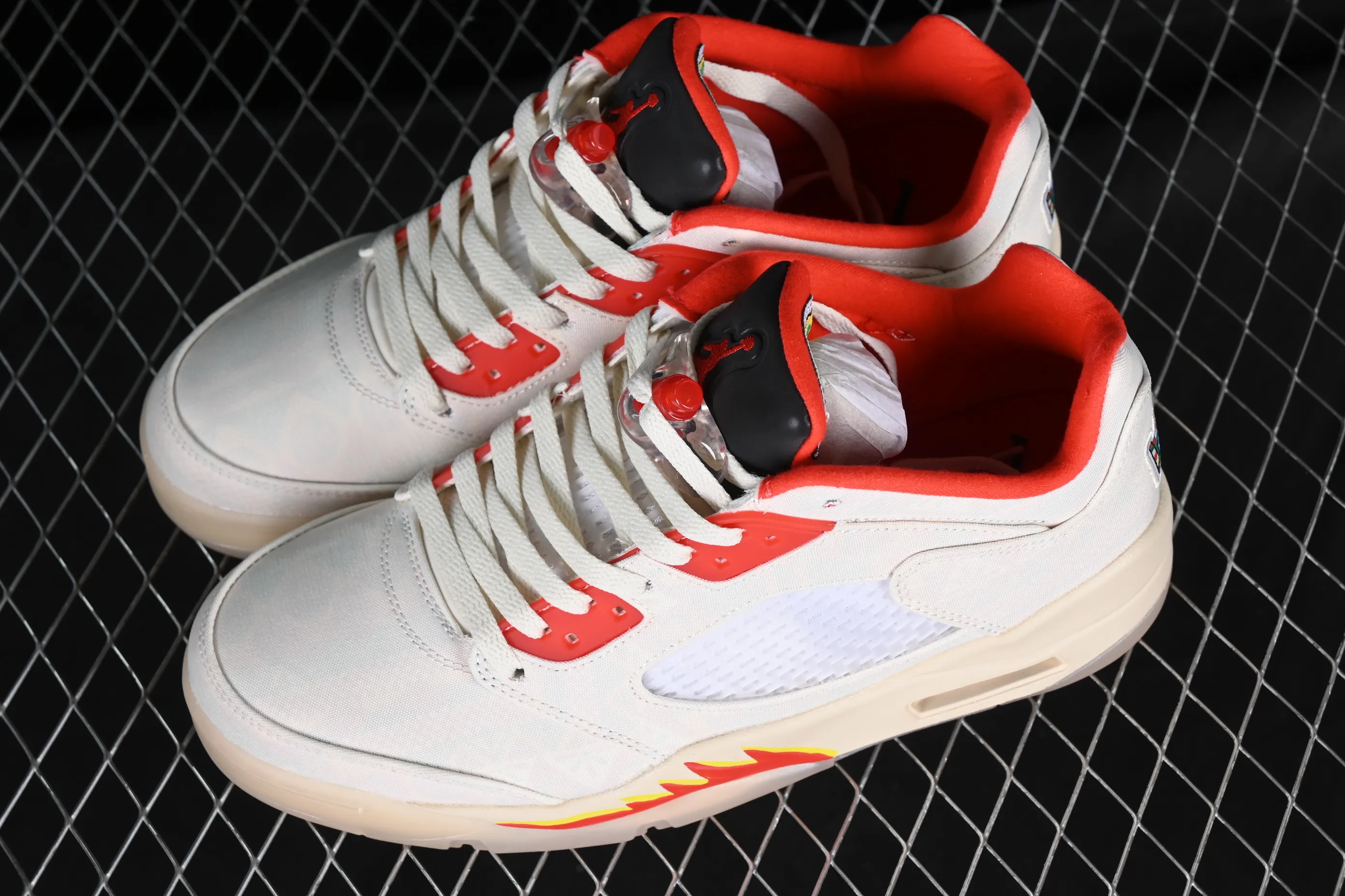 All categories Air Jordan Jordan series basketball shoes Air Jordan 5 Air Jordan 5 Low "Chinese New Year" AJ5 Joe 5 China limited low-top basketball shoes DD2240-100